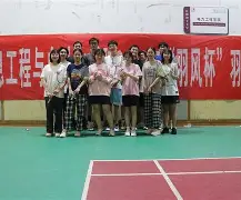 游泳赛场再起风云:姑苏风暴队失利吴越烈马队,赛场气氛火爆经验成为胜负手 游泳赛场再起风云:姑苏风暴队失利吴越烈马队,赛场气氛火爆经验成为胜负手